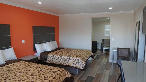 Sea Breeze Inn image 22