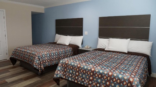 Sea Breeze Inn image 39