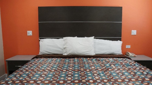 Sea Breeze Inn image 9